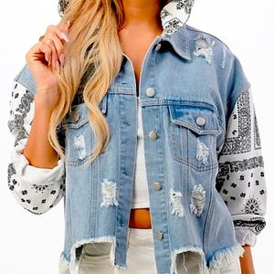 *NEW* ADORABLE Hooded cropped light DENIM Jacket size M-XL